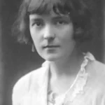 Black and white Photo of Author Katherine Mansfield (1888 - 1923)