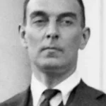 Black and white Photo of Author Ring Lardner (1885 - 1933)