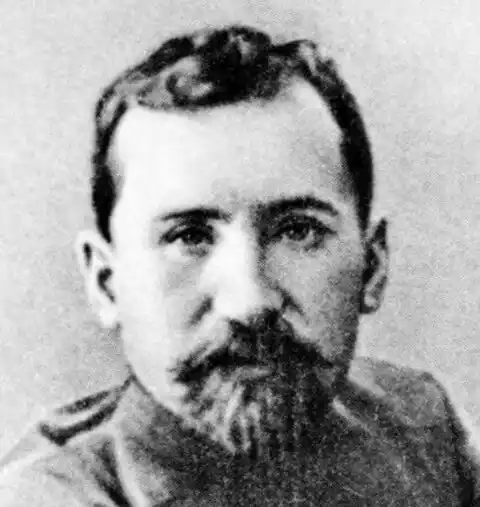 Black and white Photo of Author S.T. Semyonov (1868 - 1922)